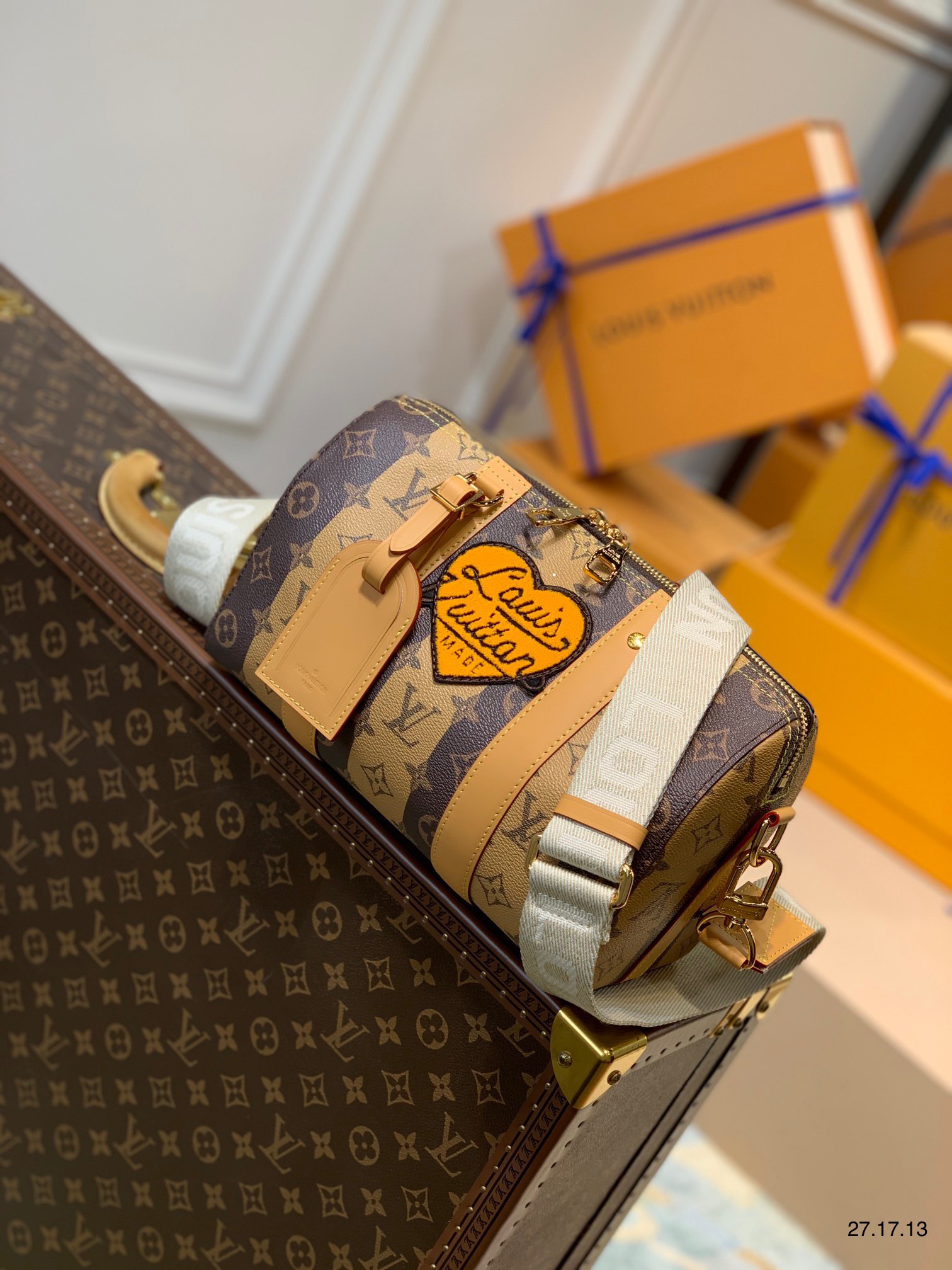 Túi xách nam Louis Vuitton Siêu Cấp TXNLV2324 z3280311474182 c35e2b5e1d32cddde53735e781211e1e 510x680 - Túi xách nam Louis Vuitton Siêu Cấp TXNLV2324