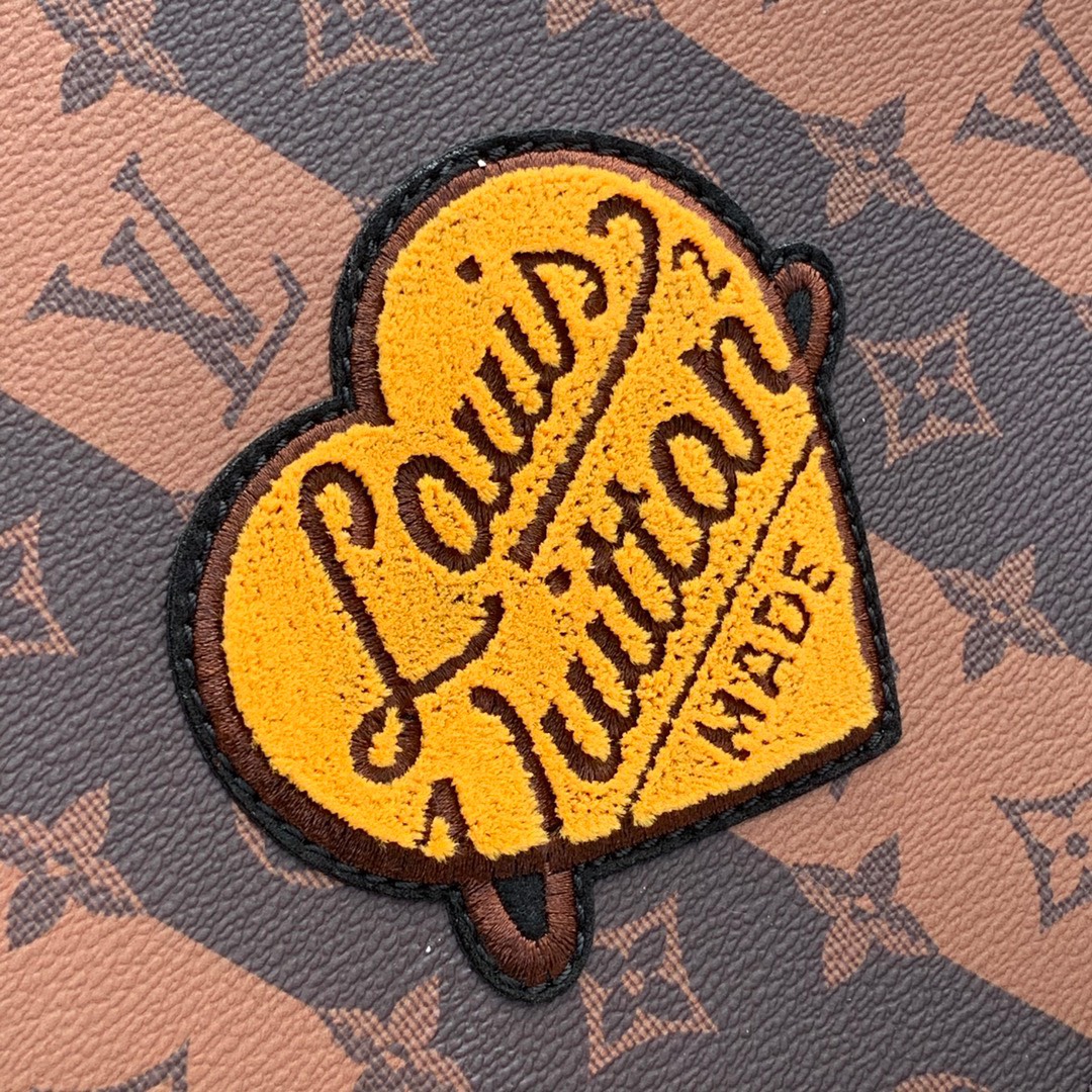 Túi xách nam Louis Vuitton Siêu Cấp TXNLV2325 z3280311925727 aeaf3d4105e4e8d1ef43988223c25faf 510x510 - Túi xách nam Louis Vuitton Siêu Cấp TXNLV2325