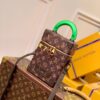 z3373674213321 8f47a623fe7fbdbb6825d4f01d0e07ed 100x100 - Túi xách nam Burberry Siêu Cấp TXNSC2382