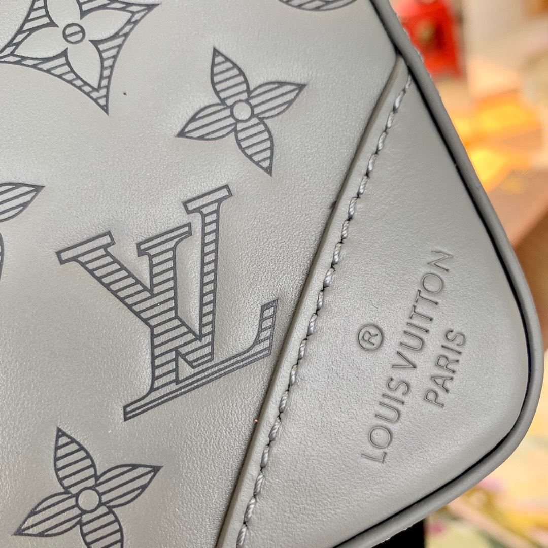 Túi xách nam Louis Vuitton Siêu Cấp TXNLV2420 z3377146400010 5c8f2c73cc98575fd9f16622f9ebb7fd 510x510 - Túi xách nam Louis Vuitton Siêu Cấp TXNLV2420
