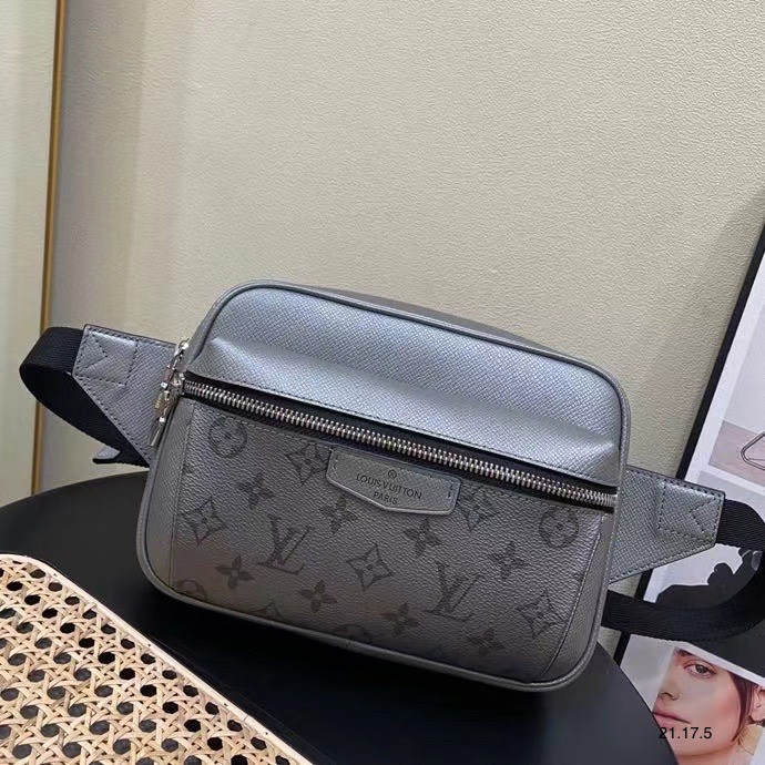 Túi xách nam Louis Vuitton Siêu Cấp TXNLV2441 z3395437993396 fe9dd88e74bbfb3864e247bc226b88a2 510x510 - Túi xách nam Louis Vuitton Siêu Cấp TXNLV2441