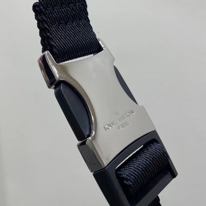 Túi xách nam Louis Vuitton Siêu Cấp TXNLV2441 z3395438018380 8def875f7bcdb48dc83f297f459ed396 510x510 - Túi xách nam Louis Vuitton Siêu Cấp TXNLV2441