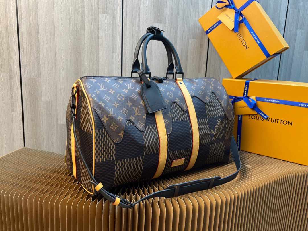 Túi xách nam Louis Vuitton Siêu Cấp TXNLV2461 z3435453552502 68de77eb24923404373353246813f4e7 510x383 - Túi xách nam Louis Vuitton Siêu Cấp TXNLV2461