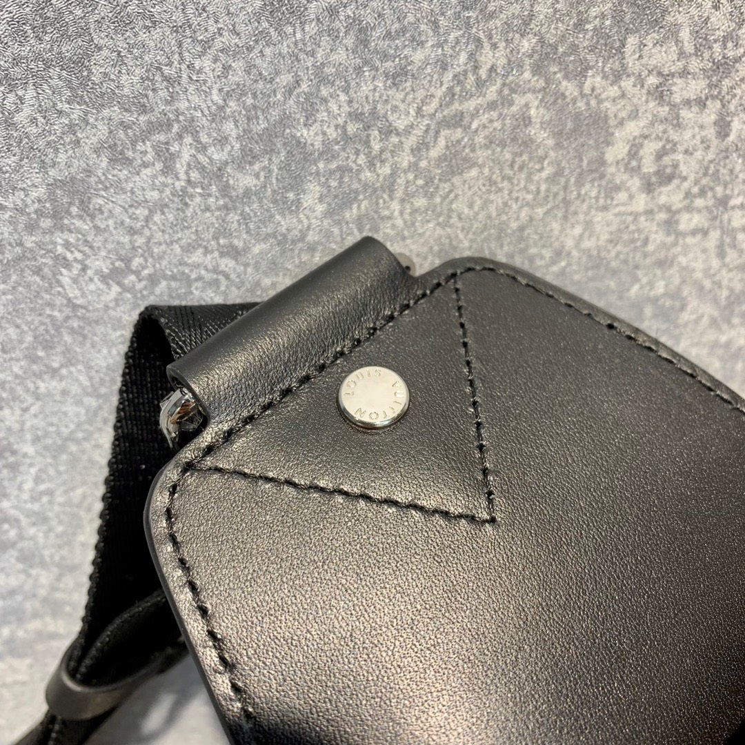 Túi xách nam Louis Vuitton Siêu Cấp TXNLV2475 z3453305319644 a11c4378d778877f401121879d3328fa 510x510 - Túi xách nam Louis Vuitton Siêu Cấp TXNLV2475