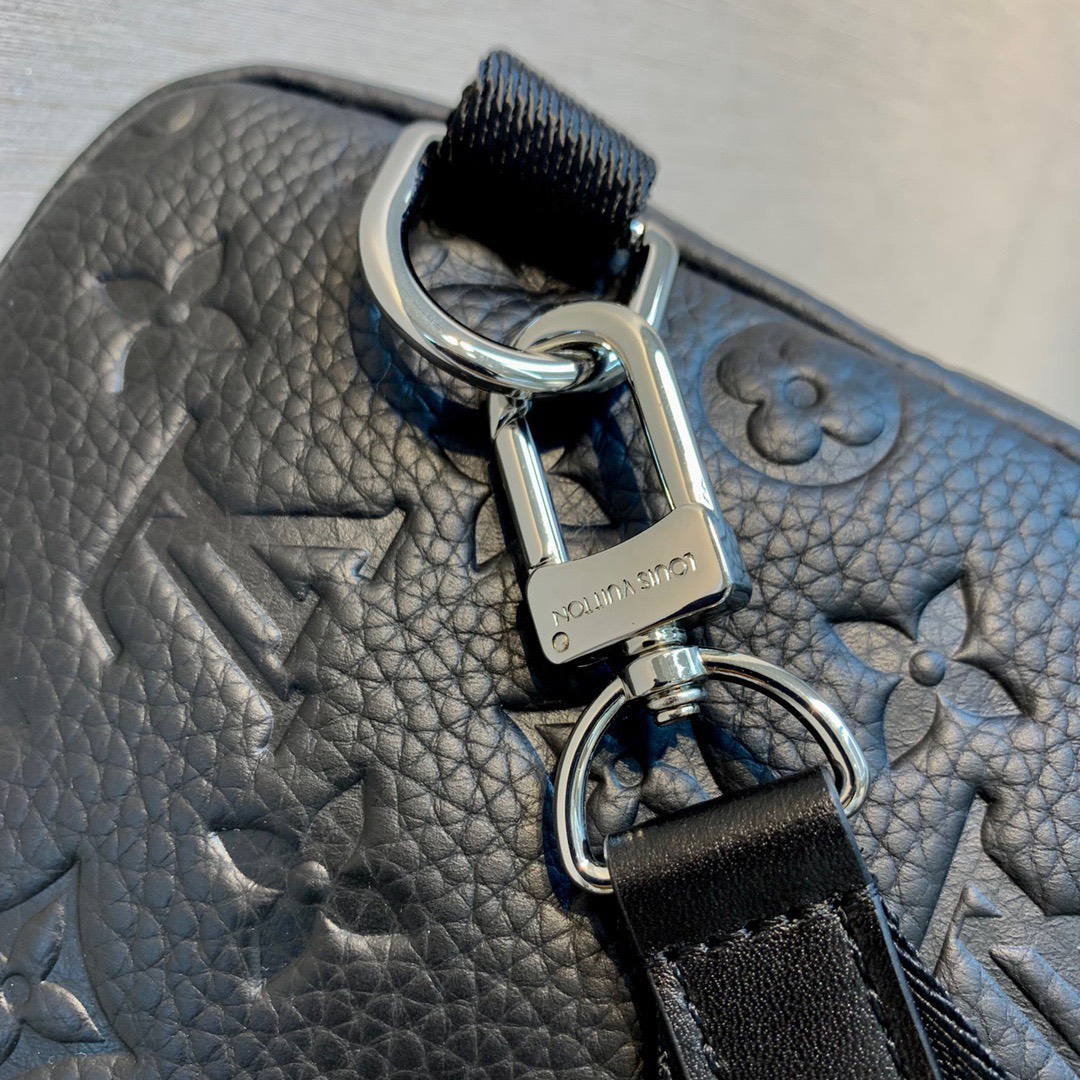 Túi xách nam Louis Vuitton Siêu Cấp TXNLV2475 z3453305324513 2097bb60cf48ab4c005dc6f7caca1f0f 510x510 - Túi xách nam Louis Vuitton Siêu Cấp TXNLV2475