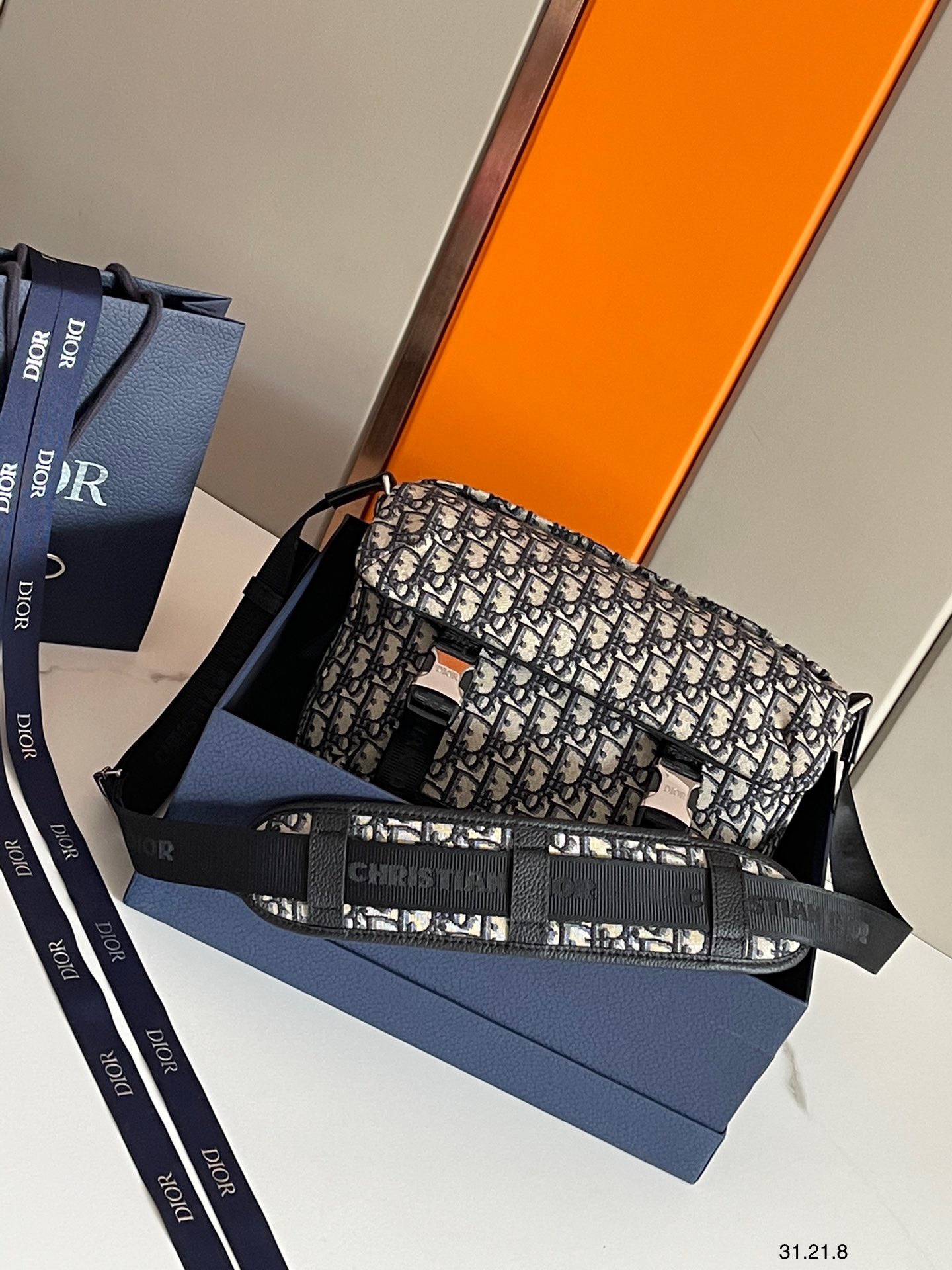 Túi xách nam Dior siêu cấp TXSC2504 z3488973156716 5cb3f40b90dd41006f35dc6f7d249751 510x680 - Túi xách nam Dior siêu cấp TXSC2504