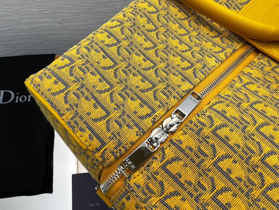 Túi xách nam Dior siêu cấp TXSC2514 z3493429947568 71874acca0348a9946eea0d05f243cc3 510x383 - Túi xách nam Dior siêu cấp TXSC2514