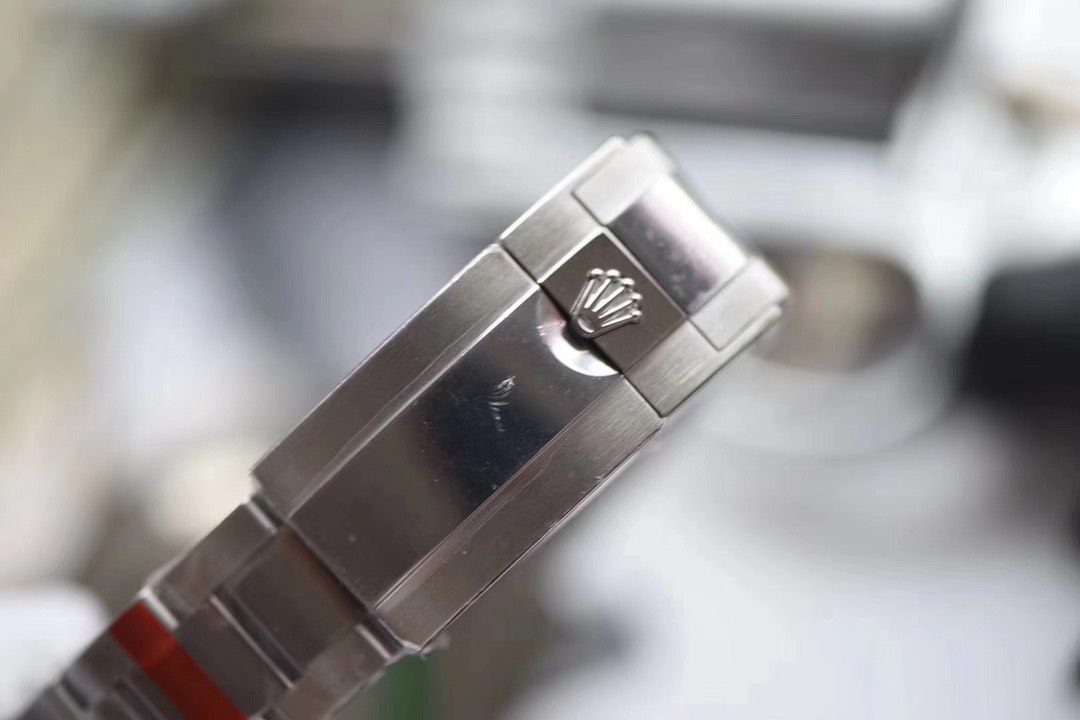 Đồng hồ Rolex Siêu Cấp DHRL2527 z3499326904460 da68eb3cee679635e90ab7e523adb662 510x340 - Đồng hồ Rolex Siêu Cấp DHRL2527
