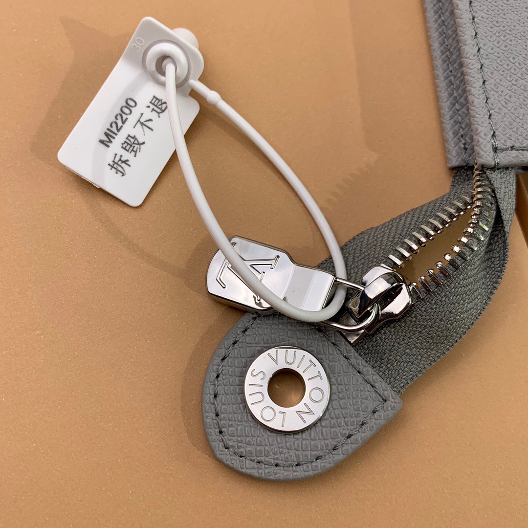 Ví nam Louis Vuitton Siêu Cấp TXNLV2528 z3499343475248 89c7f8944a801d1e90b963549c41c93d 510x510 - Ví nam Louis Vuitton Siêu Cấp TXNLV2528