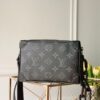 Túi xách nam Louis Vuitton Siêu Cấp TXNLV2534 z3508911672704 5c187efdf7d3369b59a9b0a0c5ee93ba 100x100 - Túi xách nam Louis Vuitton Siêu Cấp TXNLV2534