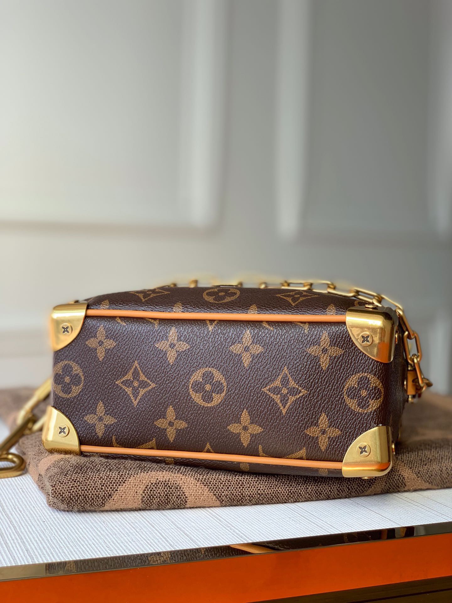 Túi xách nam Louis Vuitton Siêu Cấp TXNLV2534 z3508912607478 cf5eb051cc45ee81a1a0bd791e502324 510x680 - Túi xách nam Louis Vuitton Siêu Cấp TXNLV2534