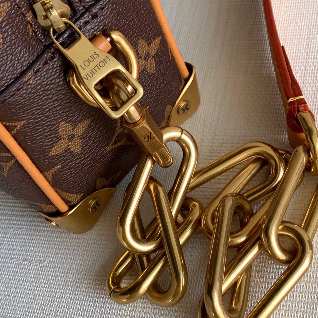 Túi xách nam Louis Vuitton Siêu Cấp TXNLV2534 z3508912621297 de1125c5b6a1490708f4bd42150a95f0 510x510 - Túi xách nam Louis Vuitton Siêu Cấp TXNLV2534
