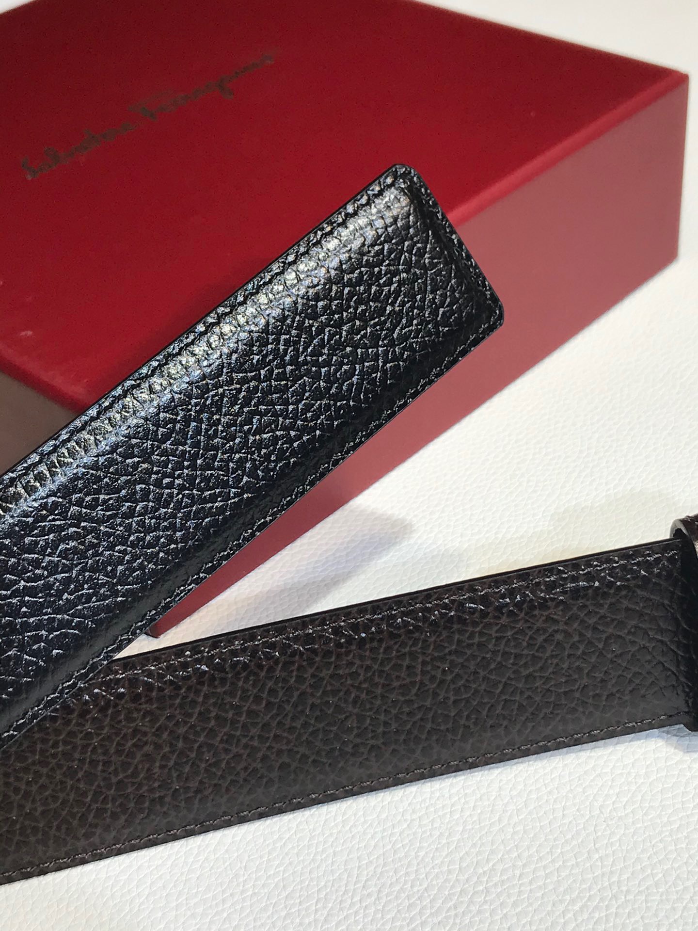 Thắt lưng nam Salvatore Ferragamo siêu cấp TLSC2553 z3534189553967 630d71cf5030f306ad0241191567b5c2 510x680 - Thắt lưng nam Salvatore Ferragamo siêu cấp TLSC2553