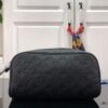 z3551734601145 0ae9ee0300a5893a2437d9d34d85f366 100x100 - Ví nam Louis Vuitton Siêu Cấp TXNLV2677