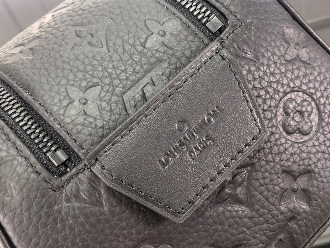 Ví nam Louis Vuitton Siêu Cấp TXNLV2572 z3551734618925 249eb559b2df79ced1481e854961cc28 510x383 - Ví nam Louis Vuitton Siêu Cấp TXNLV2572