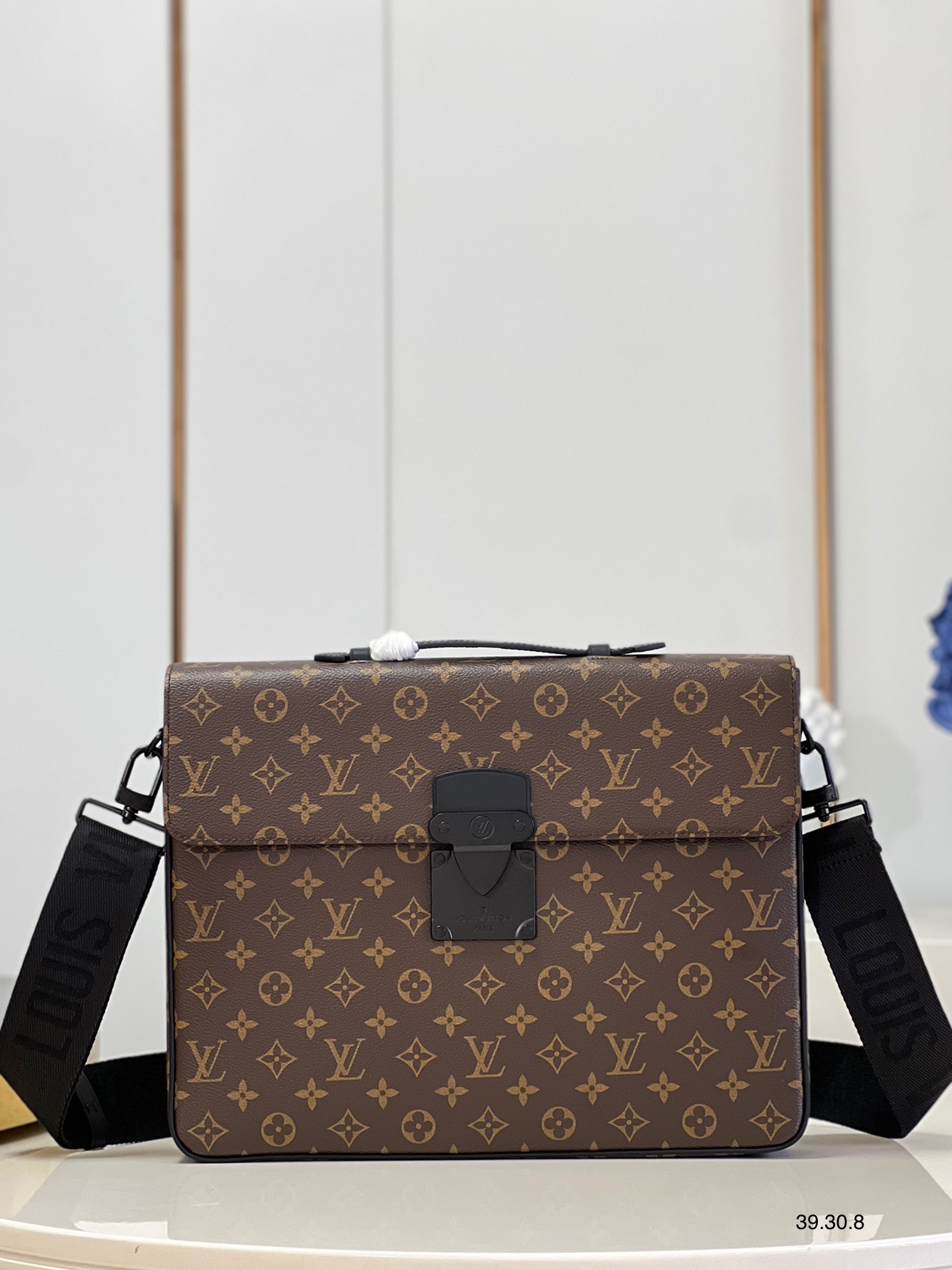 Túi xách nam Louis Vuitton Siêu Cấp TXNLV2575 z3553196505148 744e246859c4d20ae0b617271f7784fd 510x680 - Túi xách nam Louis Vuitton Siêu Cấp TXNLV2575