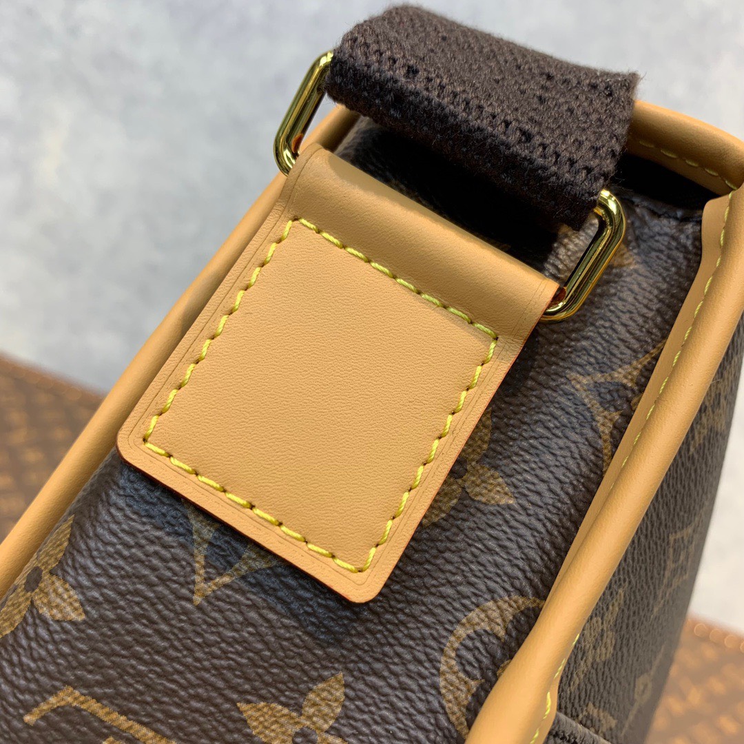 Túi xách nam Louis Vuitton Siêu Cấp TXNLV2591 z3578472324071 98eb194bf7fab55f6abc89ef52e6e436 510x510 - Túi xách nam Louis Vuitton Siêu Cấp TXNLV2591