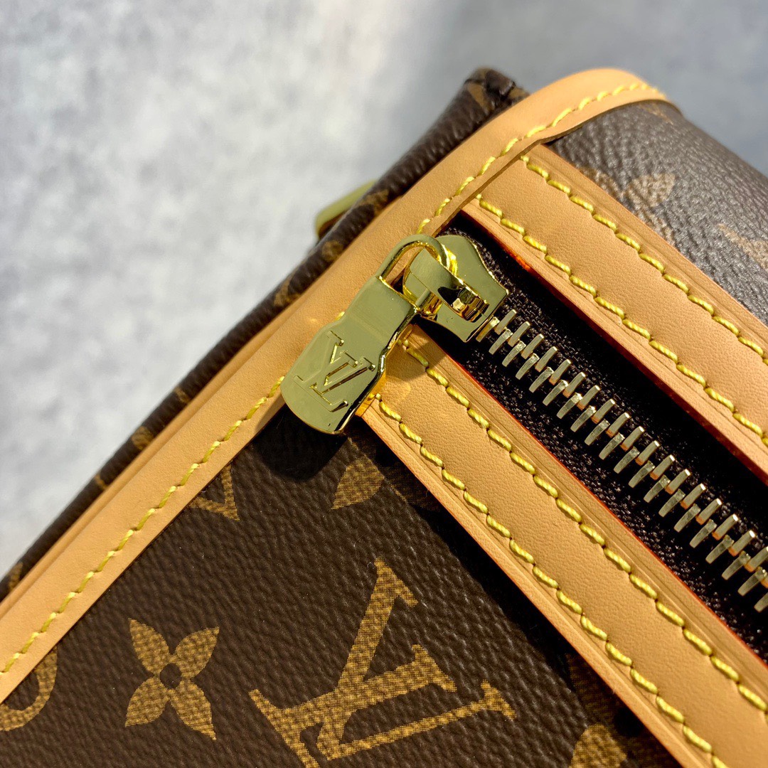Túi xách nam Louis Vuitton Siêu Cấp TXNLV2592 z3578472849753 1055a41df225fb836e00599ce7e9a7d8 510x510 - Túi xách nam Louis Vuitton Siêu Cấp TXNLV2592