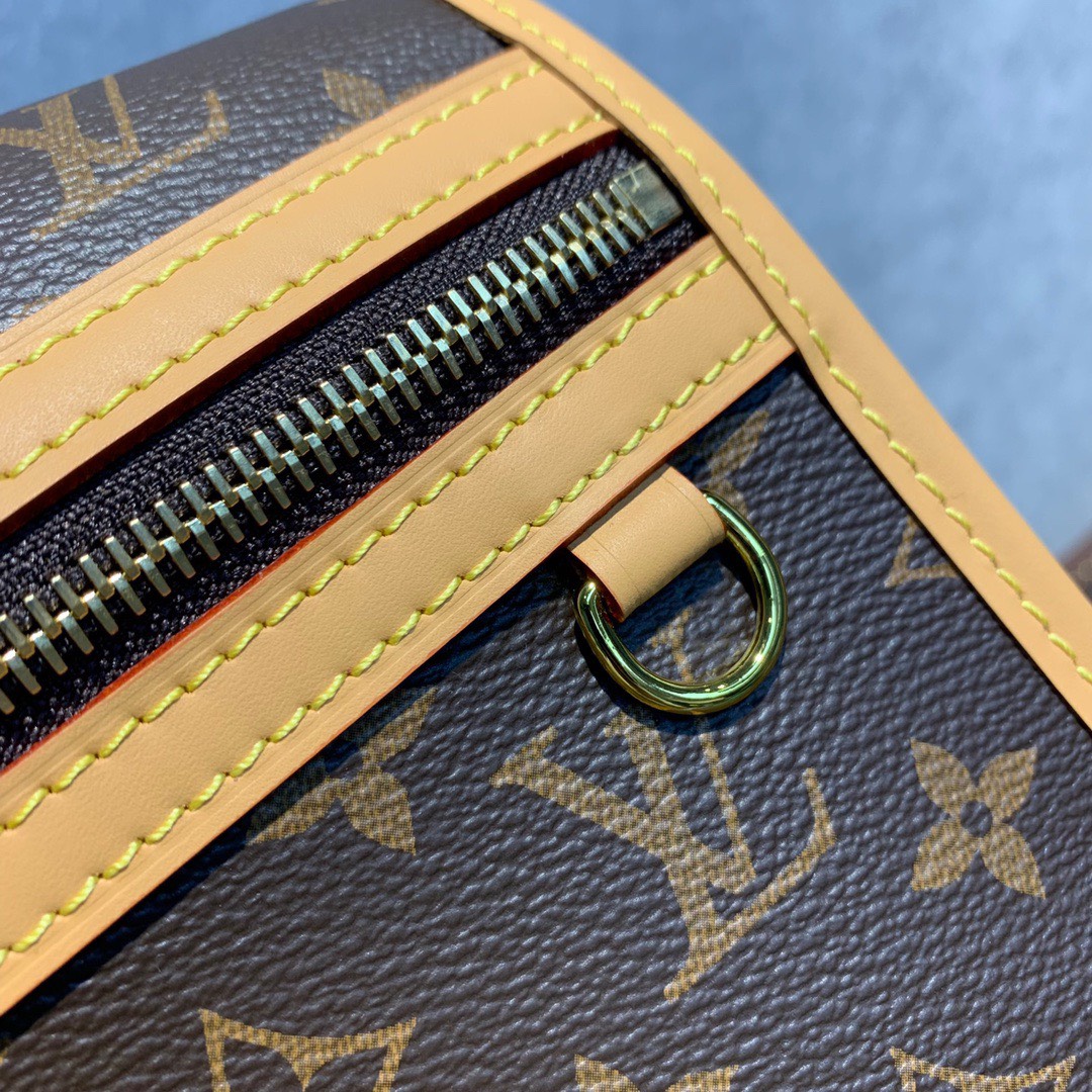 Túi xách nam Louis Vuitton Siêu Cấp TXNLV2592 z3578472915516 41e073b1e6763264112d7ad0e100c2fa 510x510 - Túi xách nam Louis Vuitton Siêu Cấp TXNLV2592