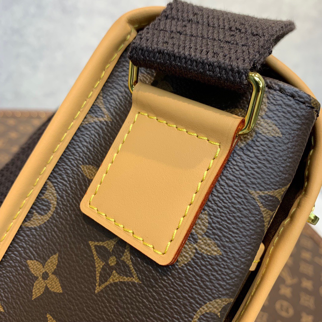 Túi xách nam Louis Vuitton Siêu Cấp TXNLV2592 z3578472968769 7295a844982778c0b67039a1fa5fde52 510x510 - Túi xách nam Louis Vuitton Siêu Cấp TXNLV2592