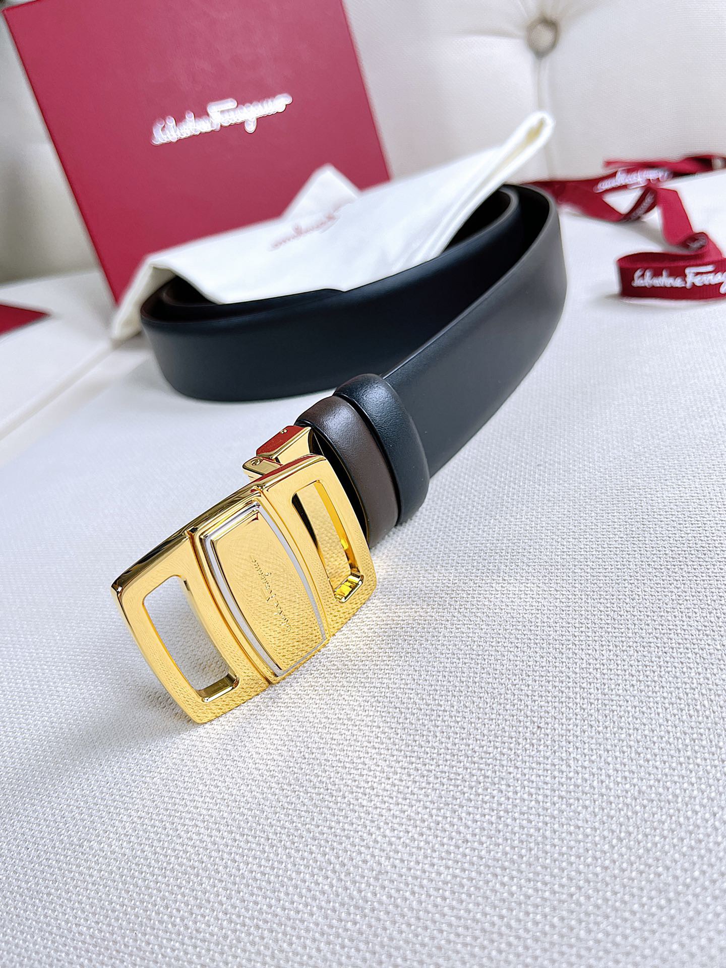 Thắt lưng nam Salvatore Ferragamo siêu cấp TLSC2596 z3583072011507 0321c0be1c802108b1d3ff02de08c362 510x680 - Thắt lưng nam Salvatore Ferragamo siêu cấp TLSC2596