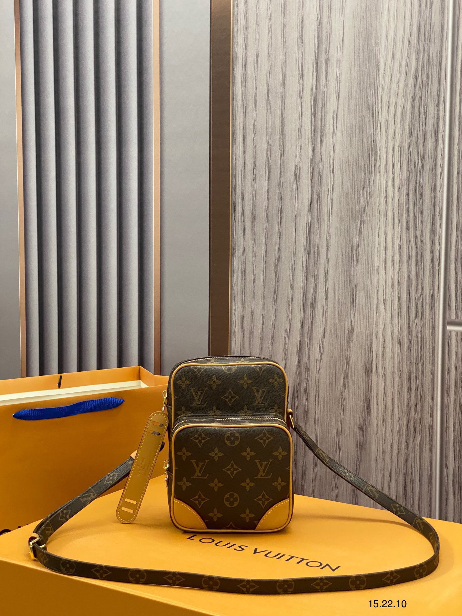 Túi xách nam Louis Vuitton Siêu Cấp TXNLV2614 z3597450993749 58f0af9b267759bf8c9c240ef5a25ac1 510x680 - Túi xách nam Louis Vuitton Siêu Cấp TXNLV2614