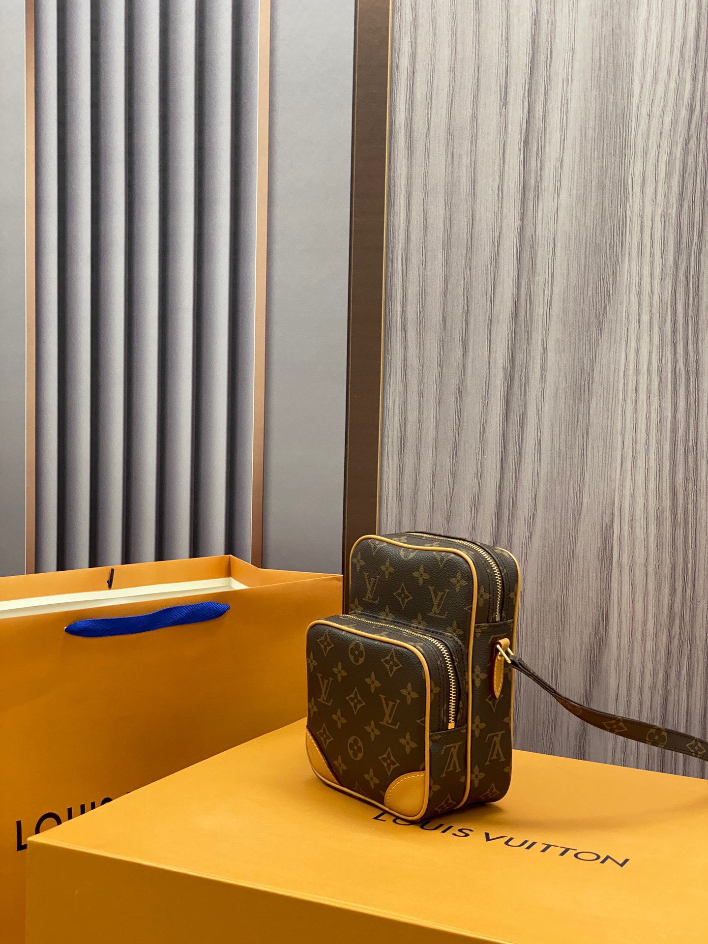 Túi xách nam Louis Vuitton Siêu Cấp TXNLV2614 z3597451020046 ff4e8c6d18d9a5bf890e3aa33c162d2f 510x680 - Túi xách nam Louis Vuitton Siêu Cấp TXNLV2614