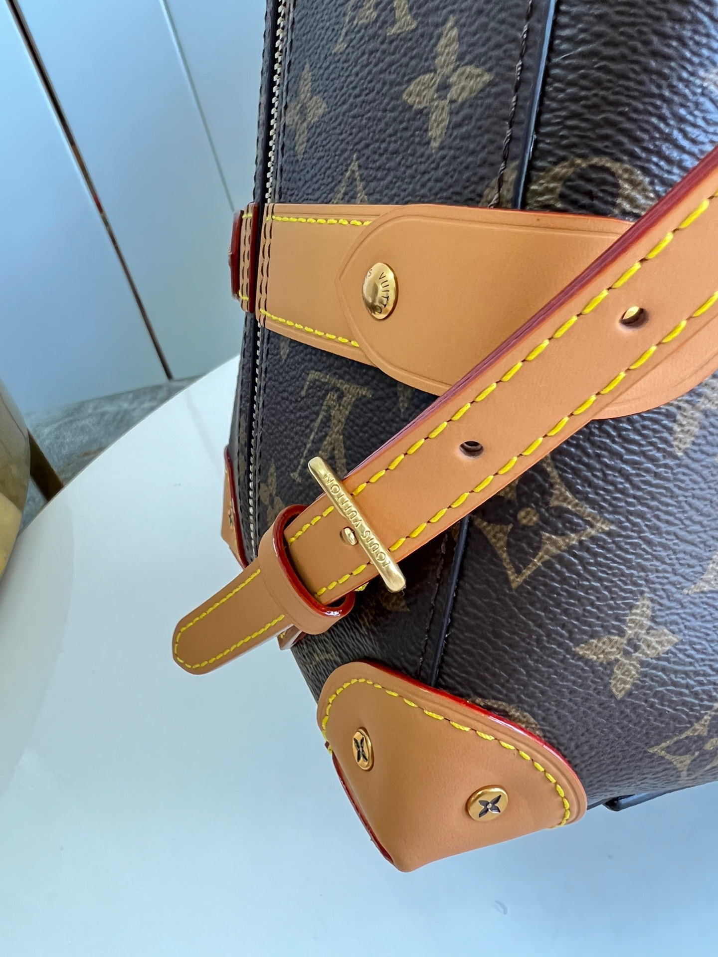 Túi xách nam Louis Vuitton Siêu Cấp TXNLV2617 z3603064318636 a37c3b6e42c06f5c572d533000d78023 510x680 - Túi xách nam Louis Vuitton Siêu Cấp TXNLV2617