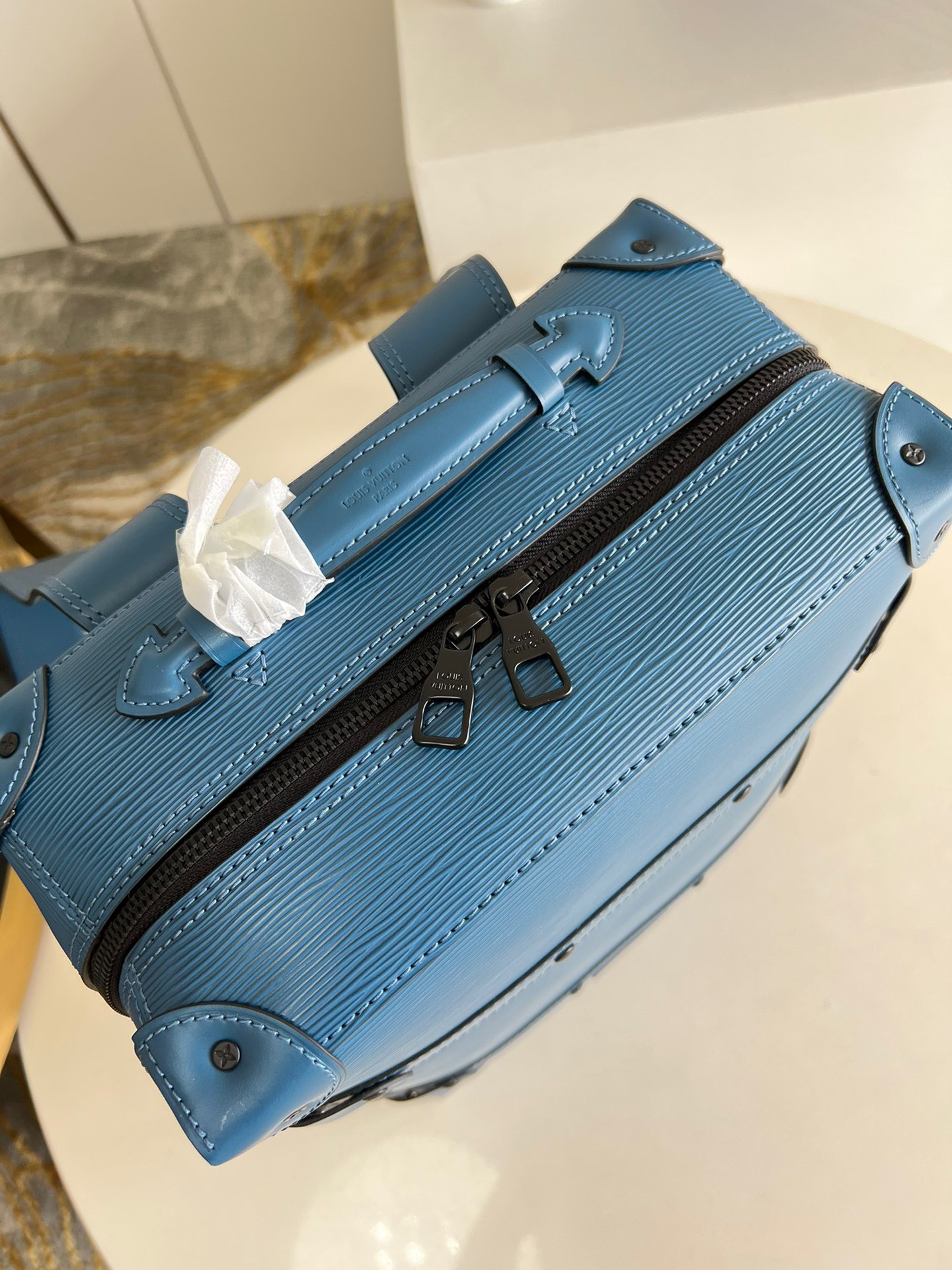 Túi xách nam Louis Vuitton Siêu Cấp TXNLV2618 z3603064617933 a7077caec2b768fadeab28407f878ec2 510x680 - Túi xách nam Louis Vuitton Siêu Cấp TXNLV2618