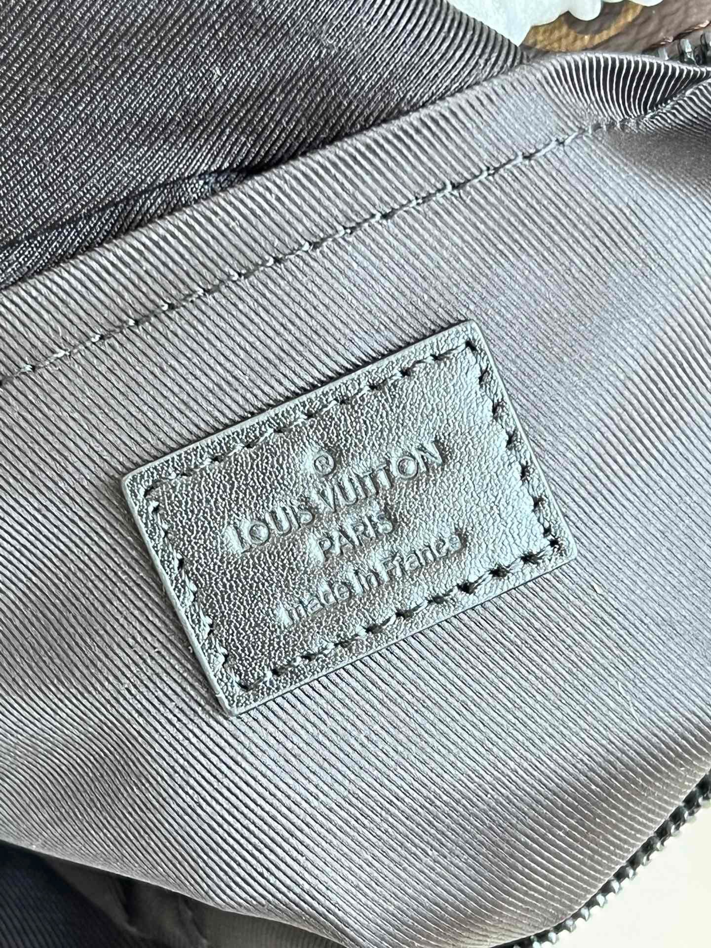 Túi xách nam Louis Vuitton Siêu Cấp TXNLV2623 z3617784866810 89b4c978f5e67c93876dccc095f71974 510x680 - Túi xách nam Louis Vuitton Siêu Cấp TXNLV2623