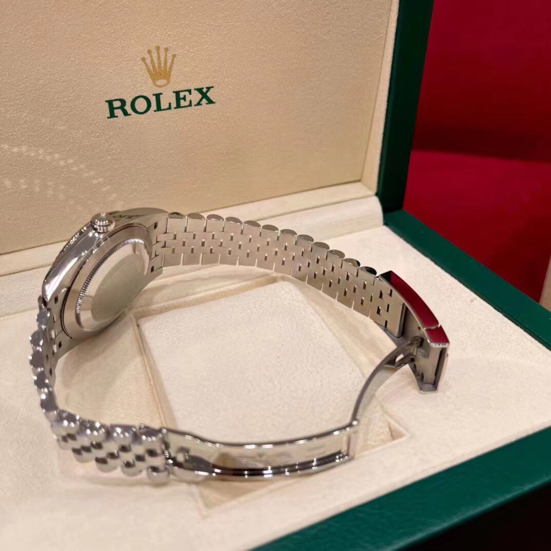 Đồng hồ Rolex Siêu Cấp DHRL2629 z3622863424493 4f6671c4a548d5172a4544b19fe7235d 510x510 - Đồng hồ Rolex Siêu Cấp DHRL2629