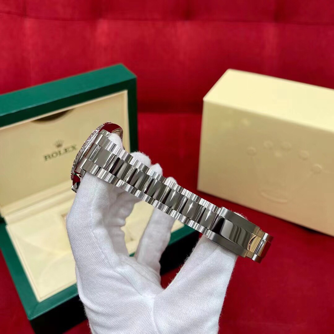 Đồng hồ Rolex Siêu Cấp DHRL2630 z3622863766817 e0b3c5e901ac4536b5f83a240b572403 510x510 - Đồng hồ Rolex Siêu Cấp DHRL2630