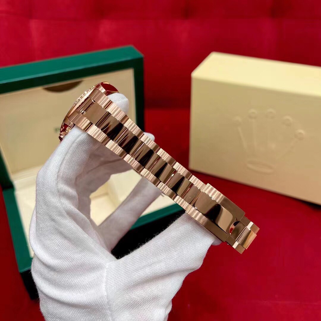 Đồng hồ Rolex Siêu Cấp DHRL2631 z3622865591392 243fbe8cf906df9d3d327778adb5345e 510x510 - Đồng hồ Rolex Siêu Cấp DHRL2631