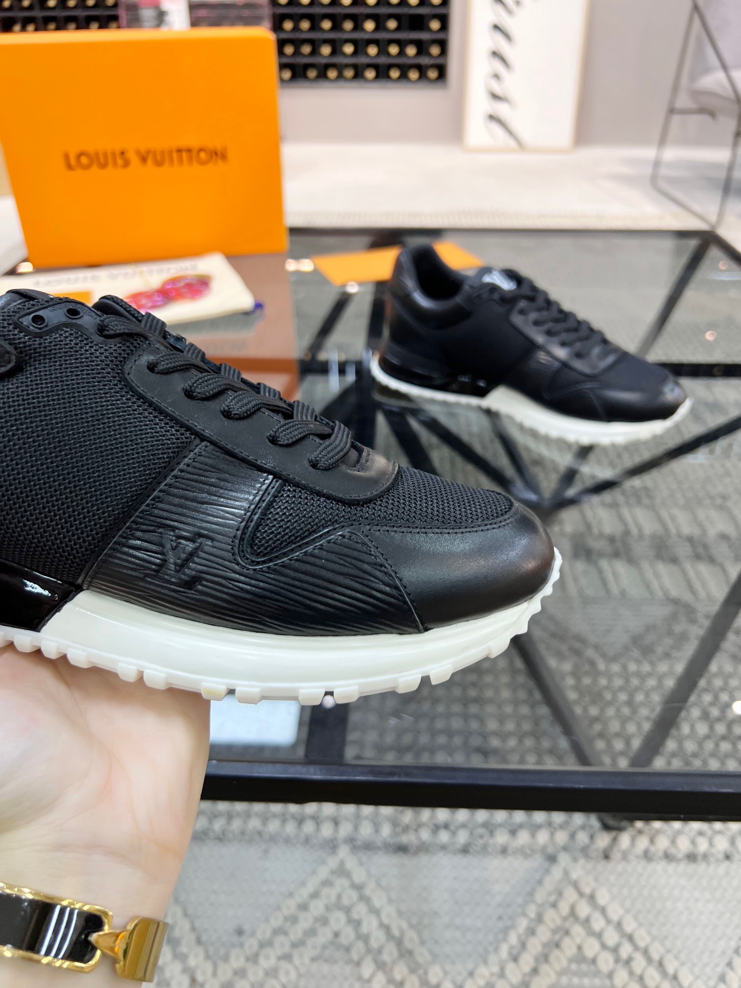 Giày Nam Louis Vuitton Siêu Cấp GNLV2649 z3644147638608 0cd6b7b9fb340eafc4fa821749b18932 510x680 - Giày Nam Louis Vuitton Siêu Cấp GNLV2649