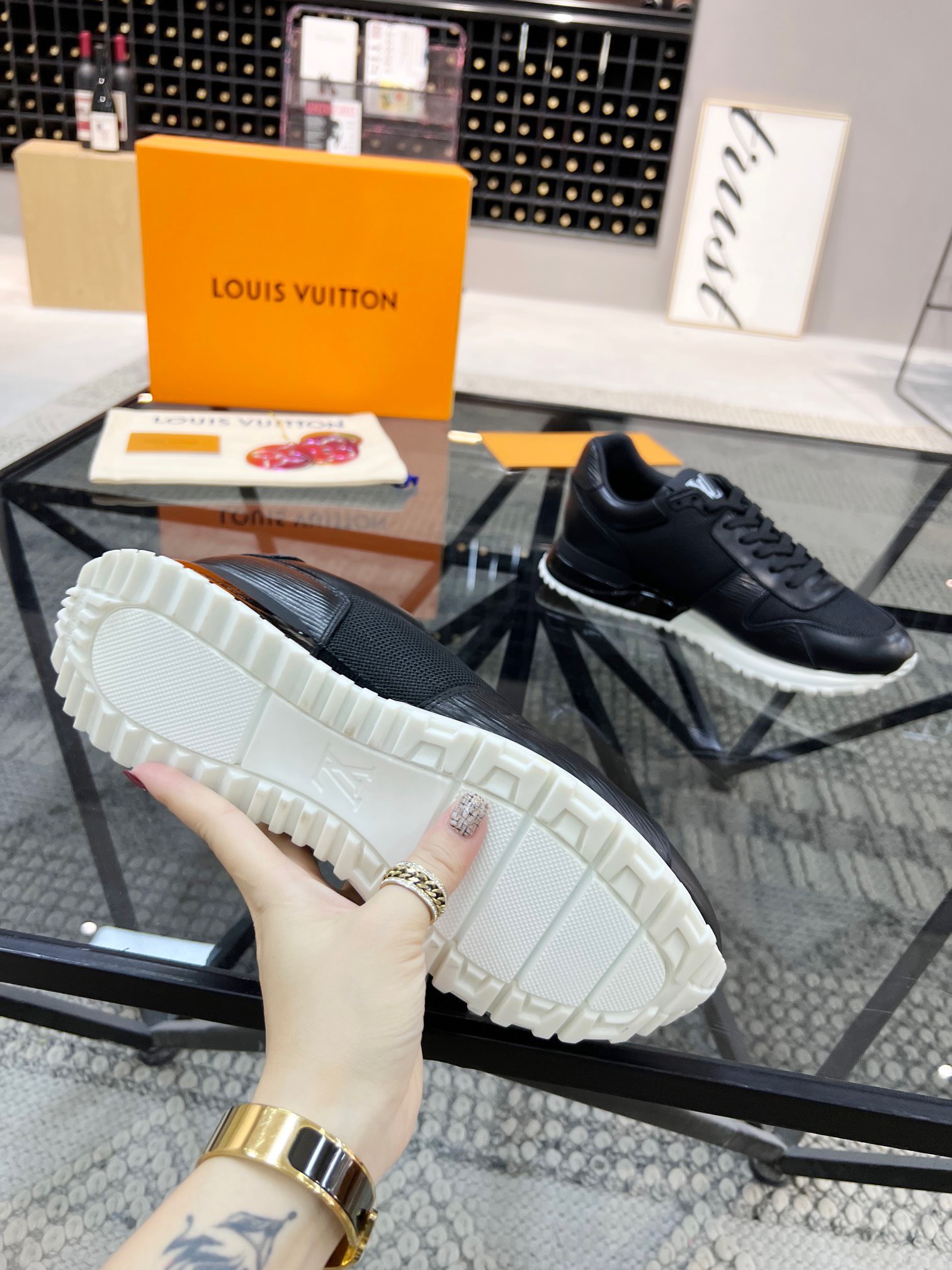 Giày Nam Louis Vuitton Siêu Cấp GNLV2649 z3644147655285 e7692bef553f691cb84255a0bb23424f 510x680 - Giày Nam Louis Vuitton Siêu Cấp GNLV2649
