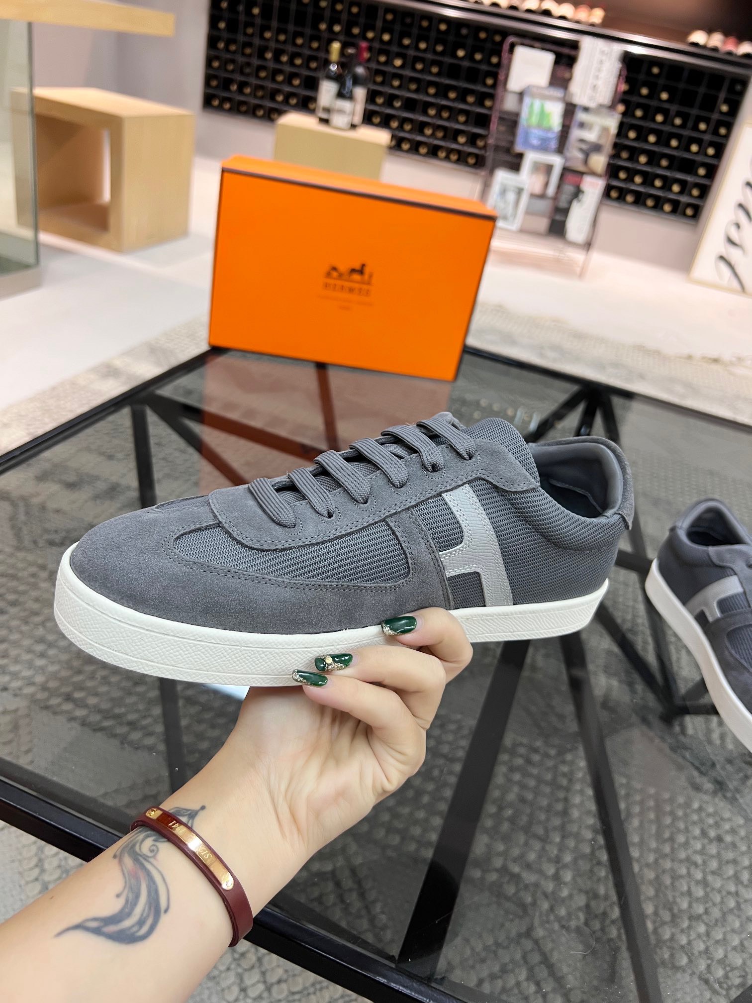 Giày Nam Hermes Siêu Cấp GNGC2676 z3673778054816 9c204c51b1dcd34a15eb96a8403a9f56 510x680 - Giày Nam Hermes Siêu Cấp GNGC2676