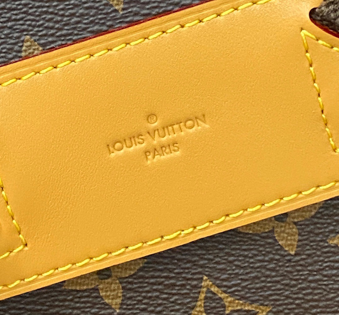 Túi xách nam Louis Vuitton Siêu Cấp TXNLV2719 z3733087946180 82689fed8aa9b1d57b6c5b83e193391d 510x473 - Túi xách nam Louis Vuitton Siêu Cấp TXNLV2719