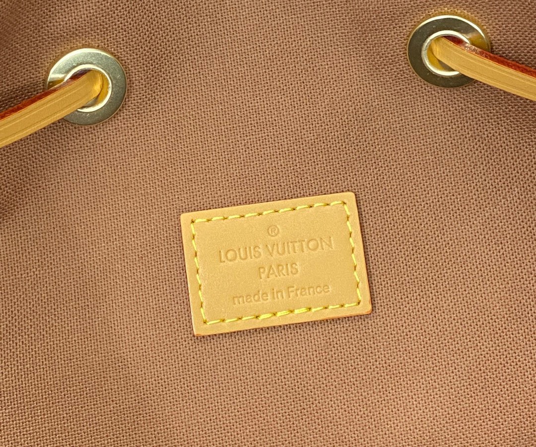 Túi xách nam Louis Vuitton Siêu Cấp TXNLV2719 z3733088199617 a2033073de4ee8bc7716930b2dd9a3cd 510x425 - Túi xách nam Louis Vuitton Siêu Cấp TXNLV2719