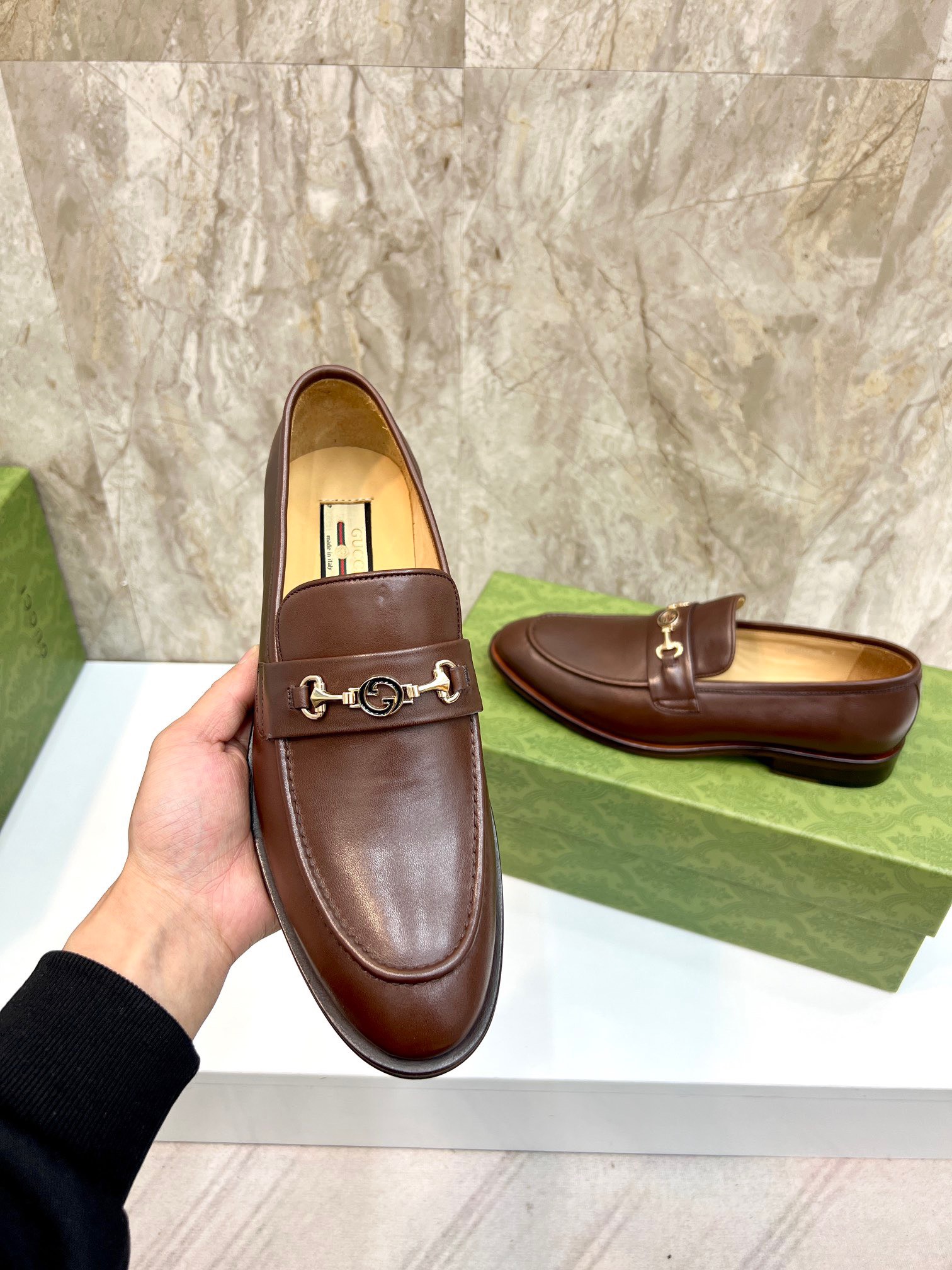 Giày Nam Gucci Siêu Cấp GNGC2722 z3738431252068 ffda88b946f56849c0b6991ca42d086c 510x680 - Giày Nam Gucci Siêu Cấp GNGC2722