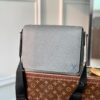 Túi xách nam Louis Vuitton Siêu Cấp TXNLV2734 z3744514370238 6da80470c4e1915a42237477e676a94b 100x100 - Túi xách nam Louis Vuitton Siêu Cấp TXNLV2734
