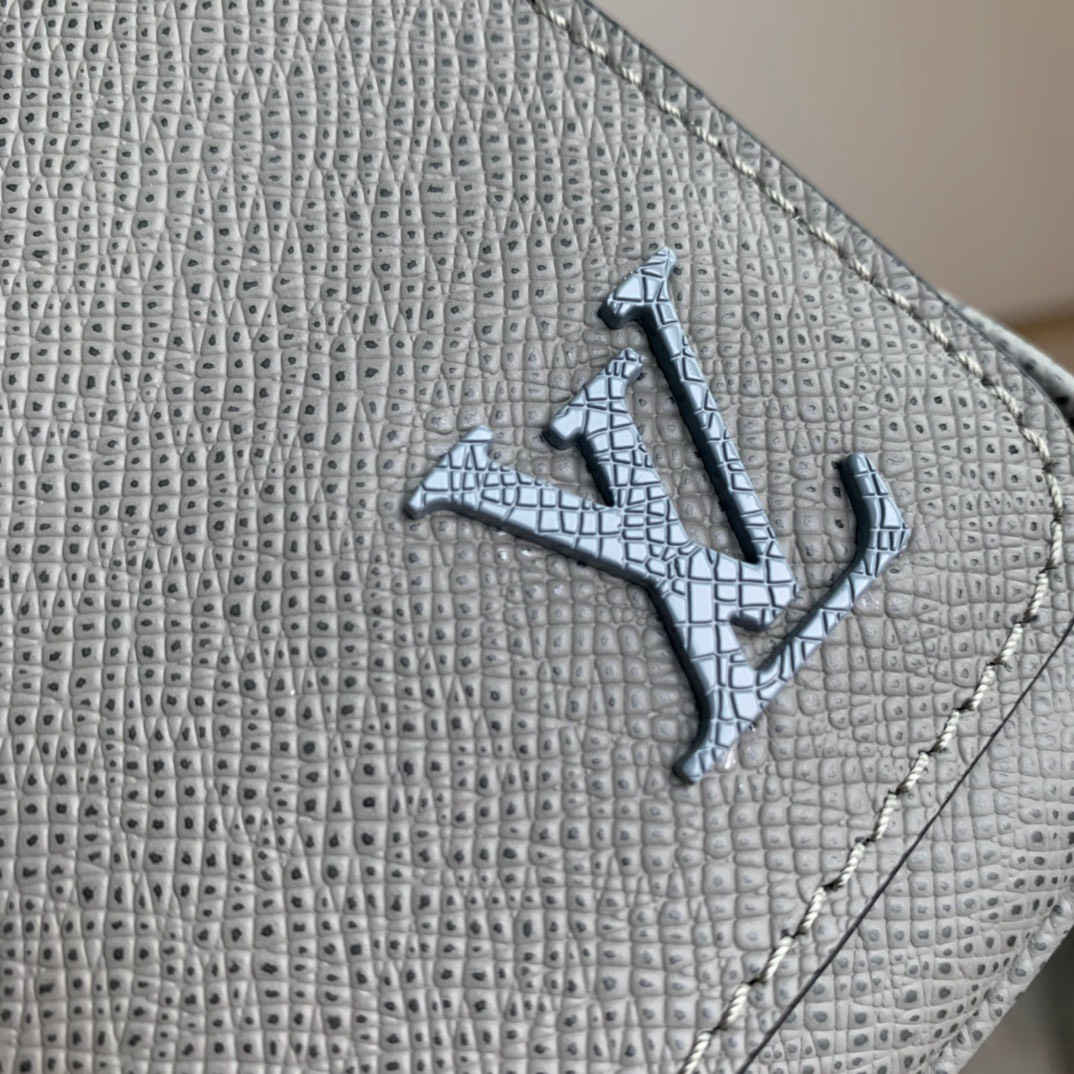 Túi xách nam Louis Vuitton Siêu Cấp TXNLV2733 z3744514416330 bb69eb27059b18bdc32bdaa132148e44 510x510 - Túi xách nam Louis Vuitton Siêu Cấp TXNLV2733
