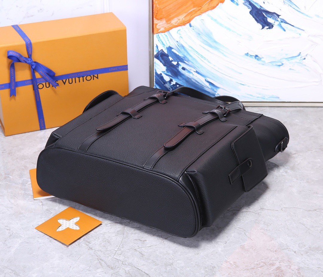Túi xách nam Louis Vuitton Siêu Cấp TXNLV2735 z3751107994815 5125c697b7fa8ccb59556c4dfe799790 510x437 - Túi xách nam Louis Vuitton Siêu Cấp TXNLV2735