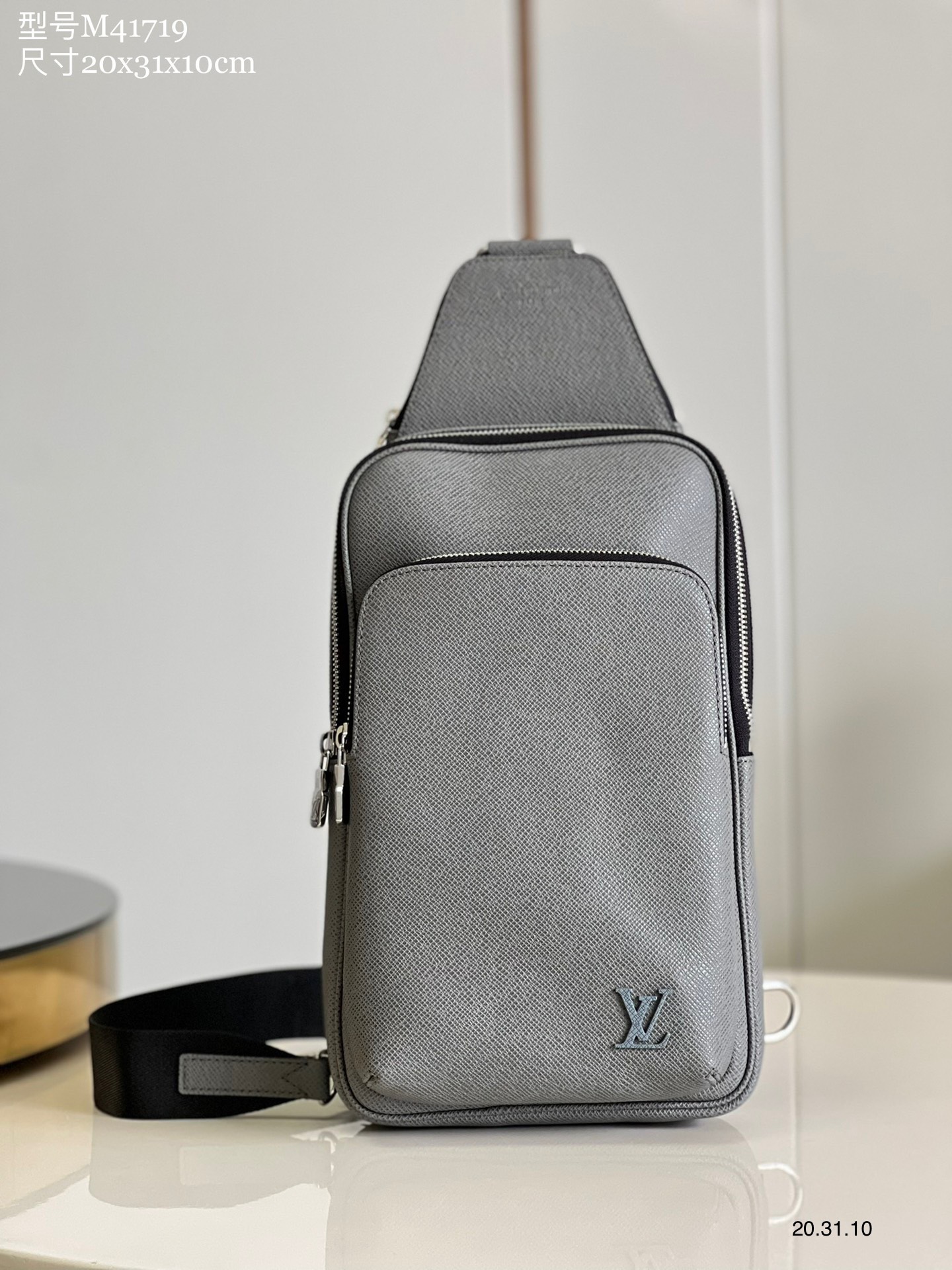 Túi xách nam Louis Vuitton Siêu Cấp TXNLV2740 z3759690754959 239eb4c4a68cb69db10fe894f8b59303 510x680 - Túi xách nam Louis Vuitton Siêu Cấp TXNLV2740
