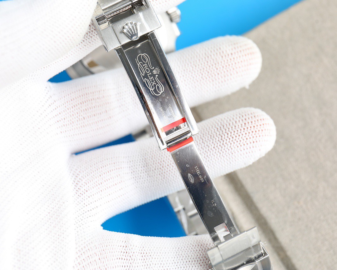 Đồng hồ Rolex Siêu Cấp DHRL2764 z3777816792170 af27d86f524006e9ca7d533d819f72c5 510x408 - Đồng hồ Rolex Siêu Cấp DHRL2764
