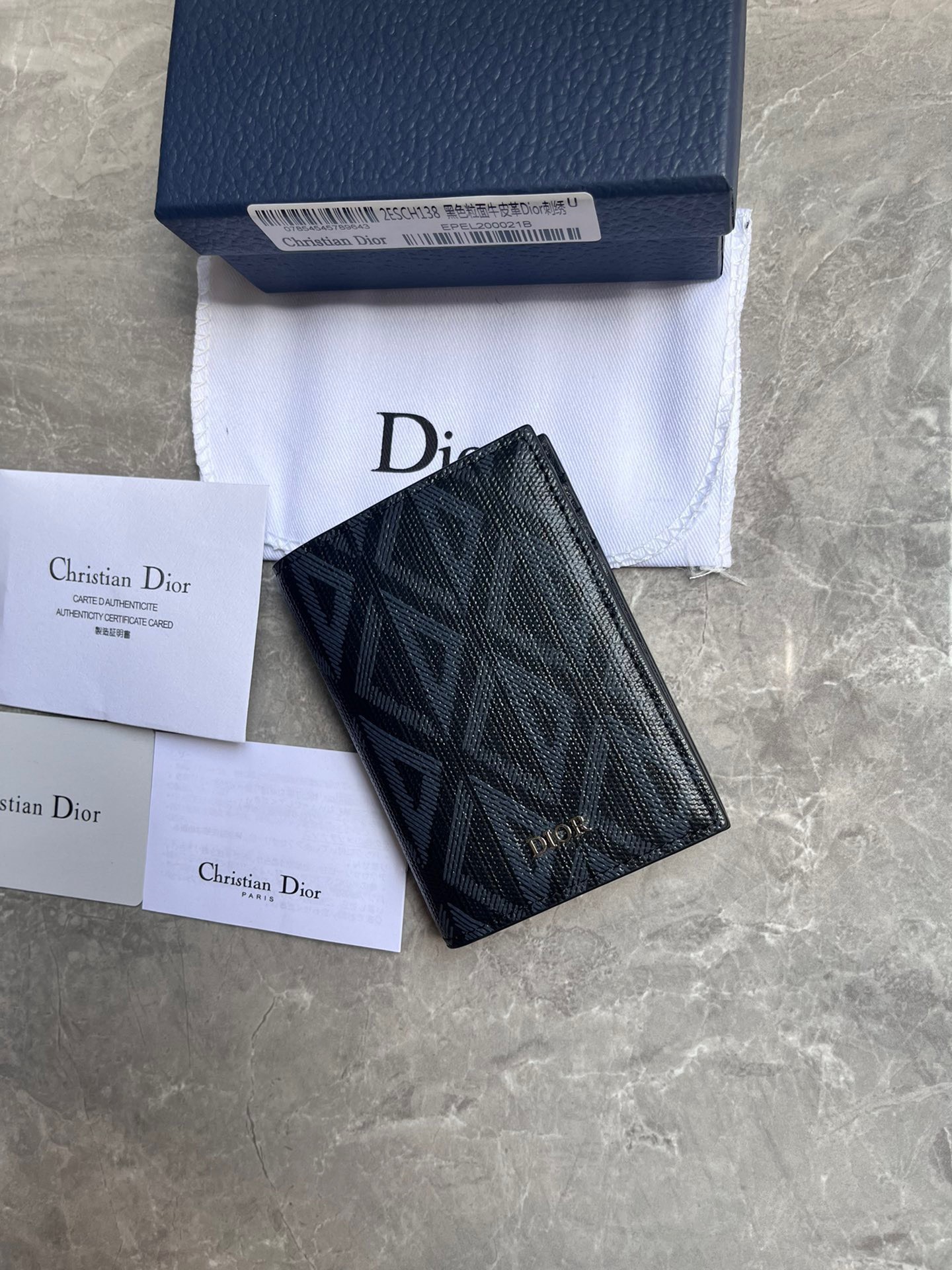 Ví nam Dior siêu cấp VNSC2771 z3785072903332 9b00de2e4fe3a8531535c7ef2cd96a31 510x680 - Ví nam Dior siêu cấp VNSC2771