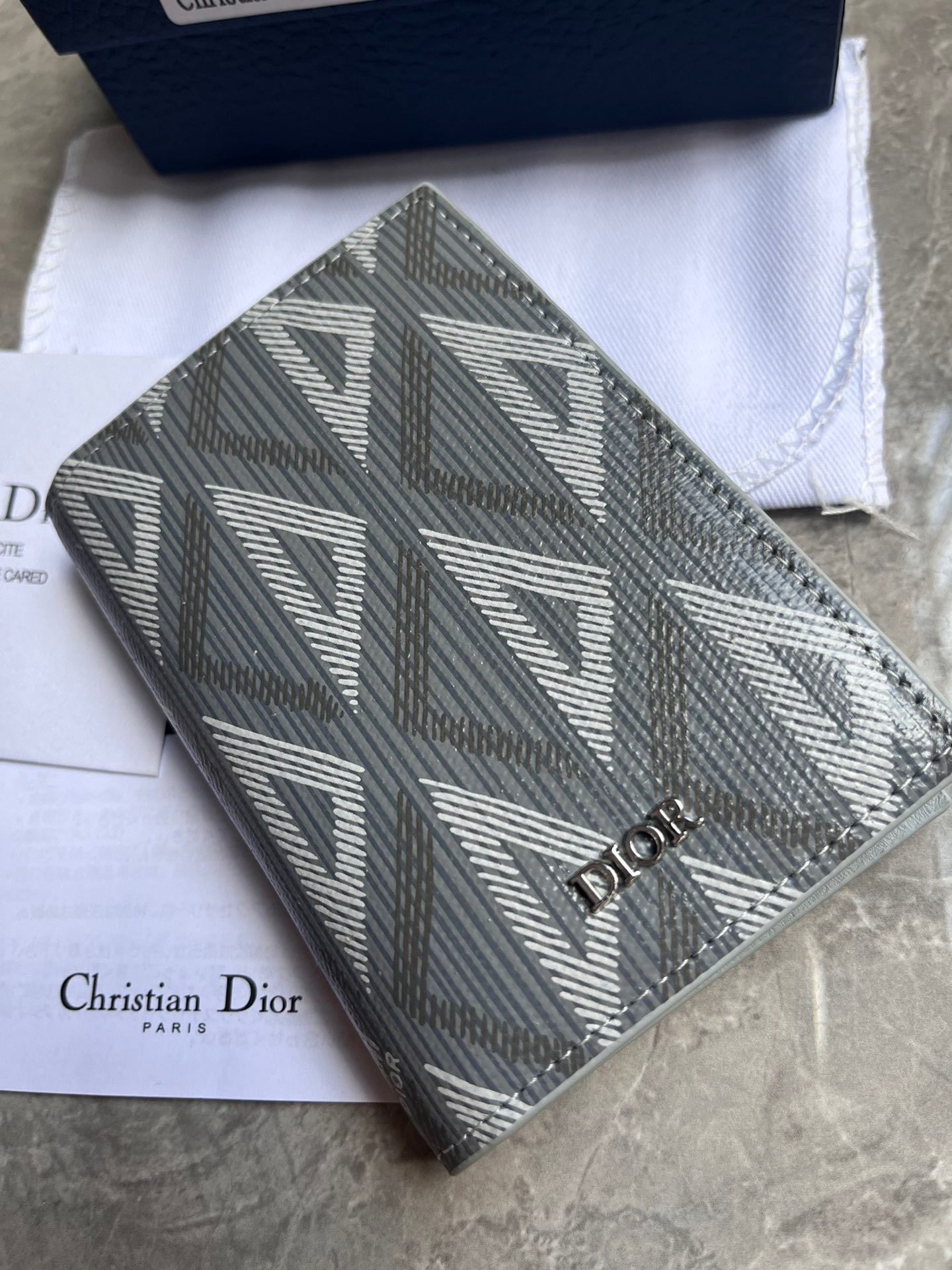 Ví nam Dior siêu cấp VNSC2772 z3785073593375 142bc4a50b8e3b350daa2d587e9e9800 510x680 - Ví nam Dior siêu cấp VNSC2772