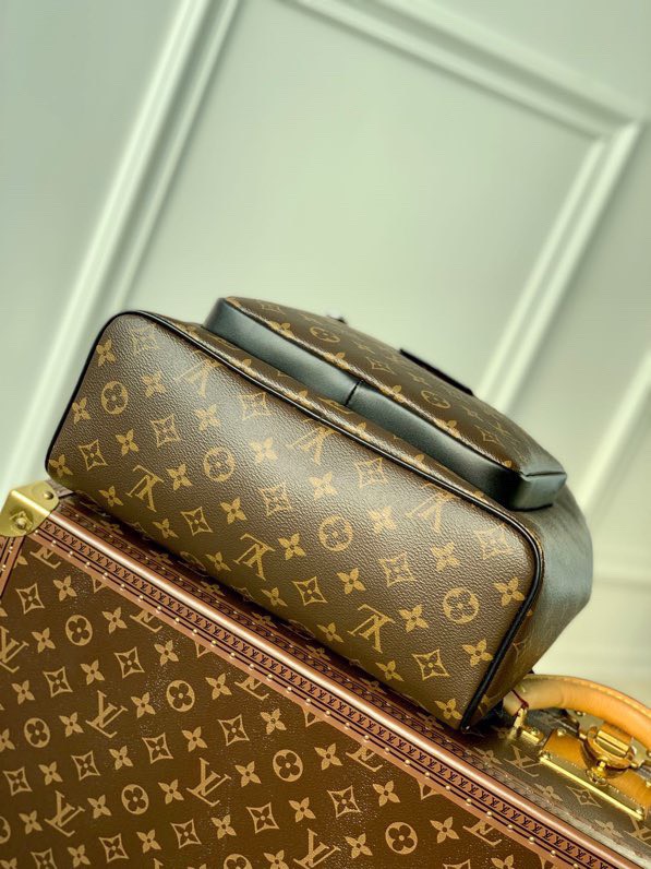 Túi xách nam Louis Vuitton Siêu Cấp TXNLV2778 z3793117563701 4c36fc333a6087177d5dcaf0752cb22c 510x680 - Túi xách nam Louis Vuitton Siêu Cấp TXNLV2778