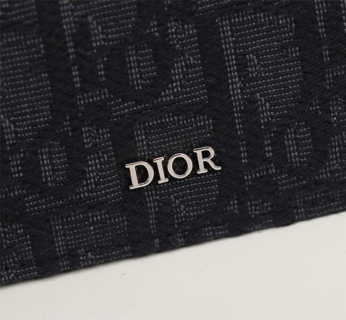 Ví nam Dior siêu cấp VNSC2798 z3816073075645 a44d68fac69814c53bfe8c6f9f47a33c 510x471 - Ví nam Dior siêu cấp VNSC2798