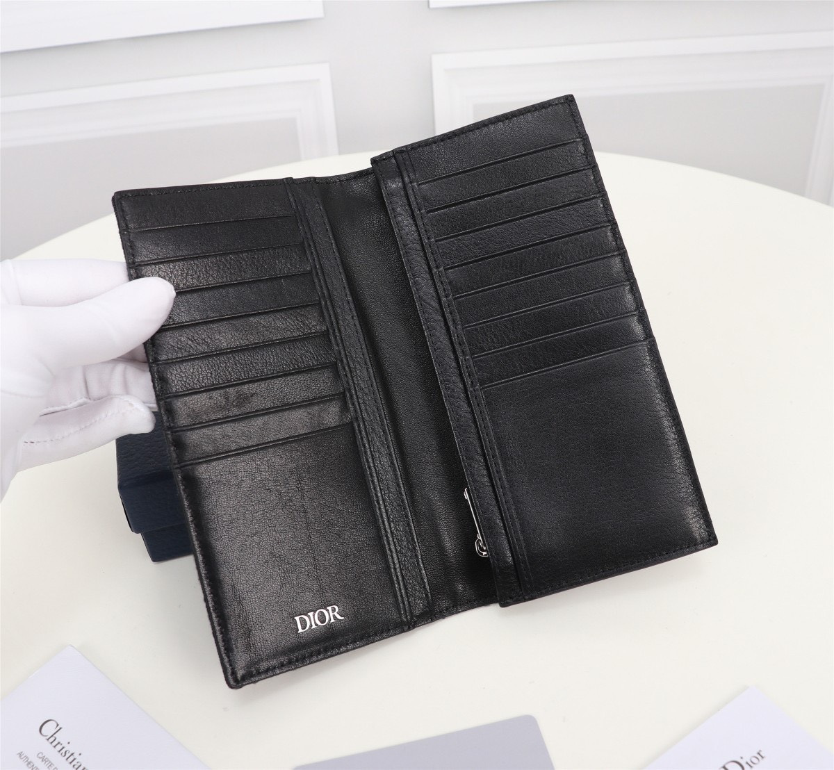 Ví nam Dior siêu cấp VNSC2798 z3816073095896 083cae451bacf979f7b8fd50a585c24d 510x471 - Ví nam Dior siêu cấp VNSC2798