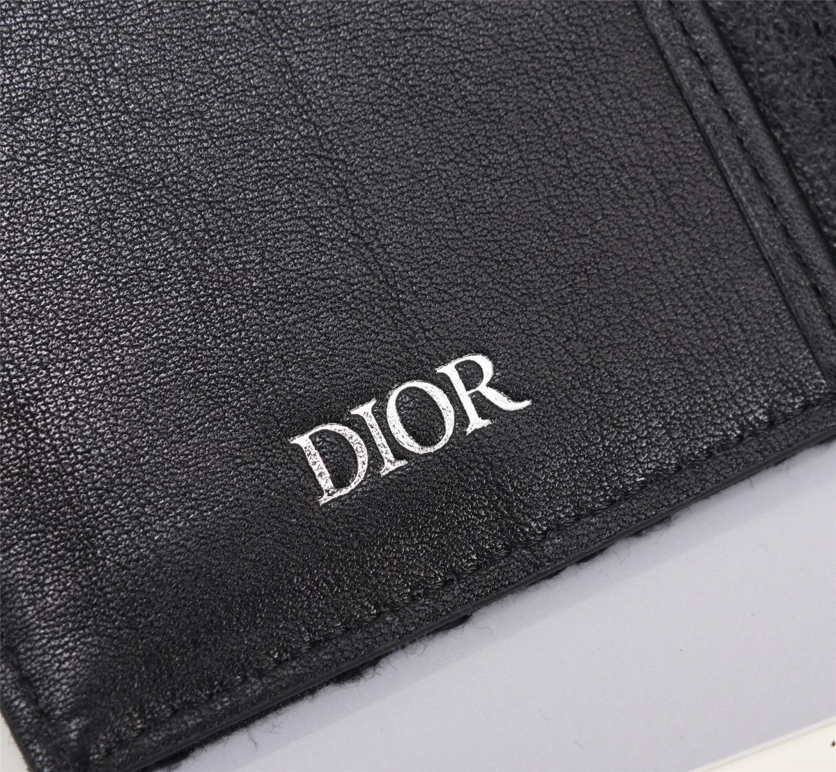 Ví nam Dior siêu cấp VNSC2798 z3816073100572 6f299442388b2a30671e61183b93dcde 510x471 - Ví nam Dior siêu cấp VNSC2798